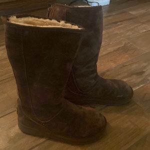 Chocolate brown ugg boots